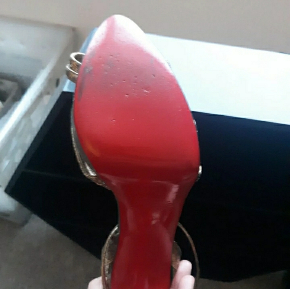 Like new christian louboutin heels - Picture 5 of 10